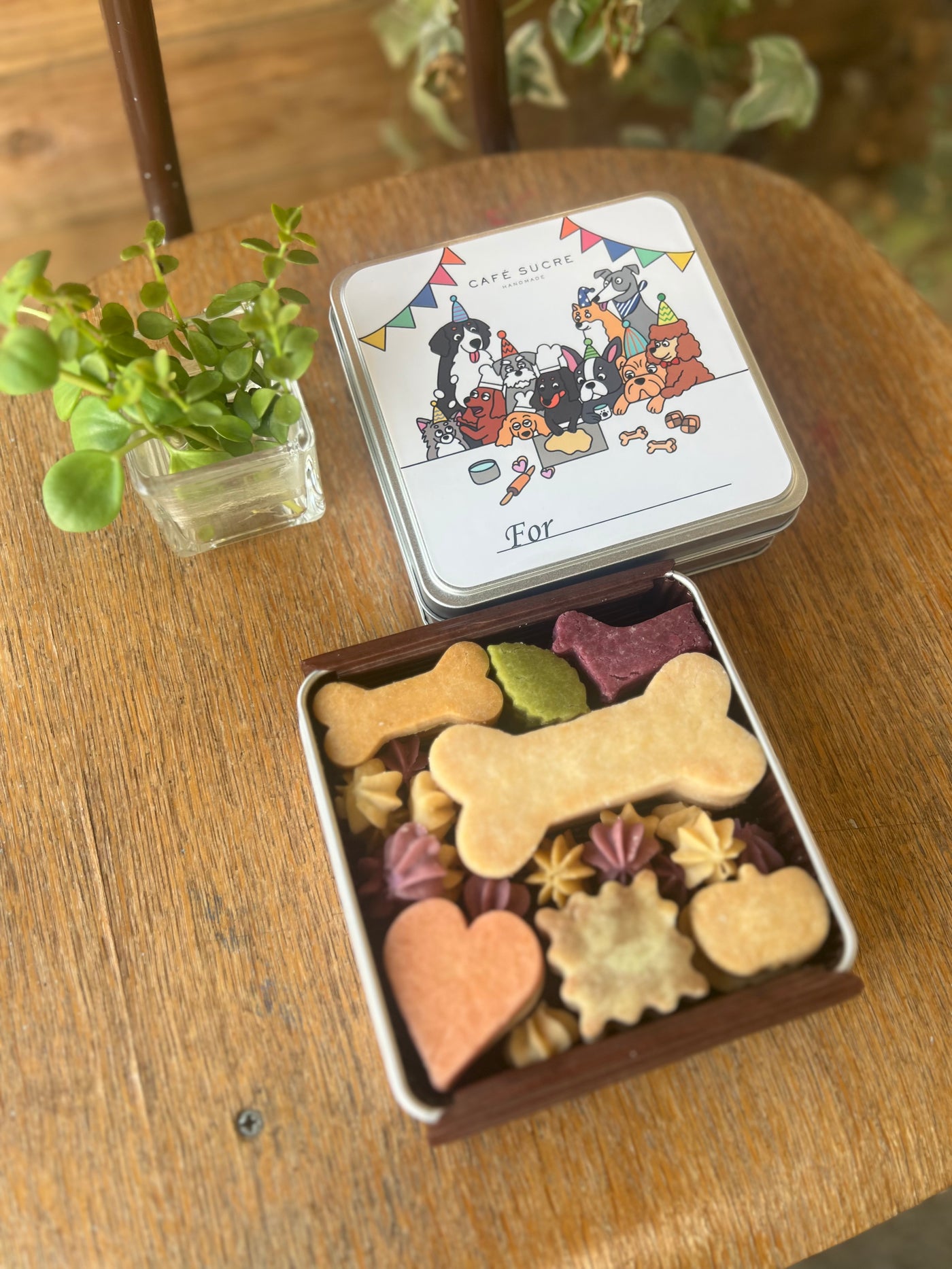 わんこのクッキーパーティー缶